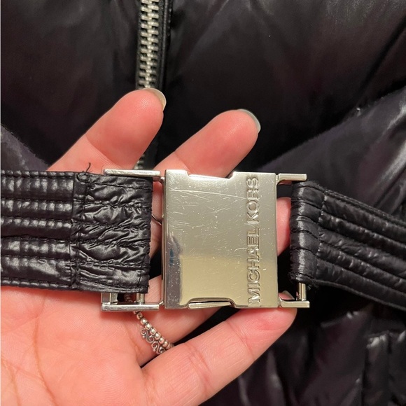 Women’s Michael Kors puffer coat - Picture 4 of 6